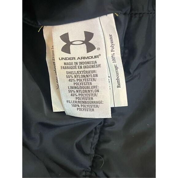 Under Armour Woman’s MTN Light Weight Hooded Side Zip Button Neck Two Pocket Bla - Picture 6 of 7
